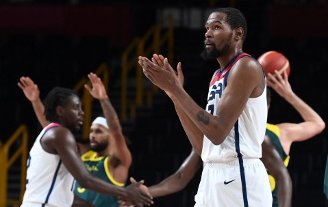 爱游戏体育-关于杜兰特重返赛场，刷新纪录首场状态出色，澳大利亚队观众沸腾！的信息