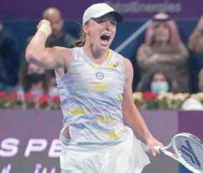 爱游戏-关于穆古鲁扎在加拿大队比赛中逆转，惊险取胜引发热议！的信息