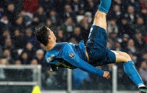 AYX-包含C罗在加拿大队比赛中高光表现，战术调整引发热议！的词条