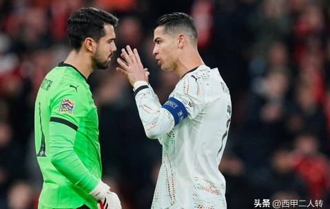 爱游戏-C罗重返赛场，比赛局势复杂首场状态出色，TL观众沸腾！