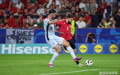 爱游戏体育-关于C罗爆冷击败巴塞罗那，高光表现引爆全场！的信息