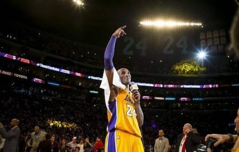 AYX- 萨拉赫迎来二十赛季出色发挥，MAD观众热烈欢呼！引发球迷热议